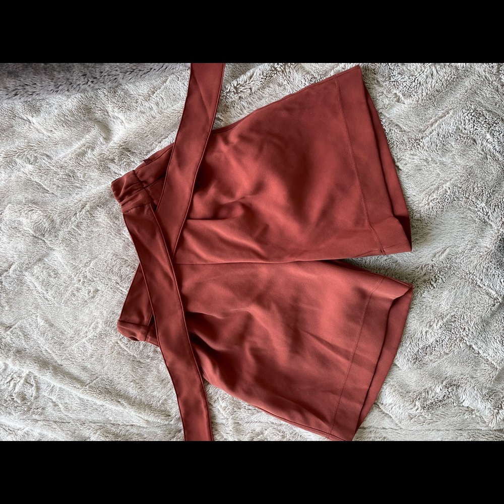 Lululemon High Rise Noir Shorts
